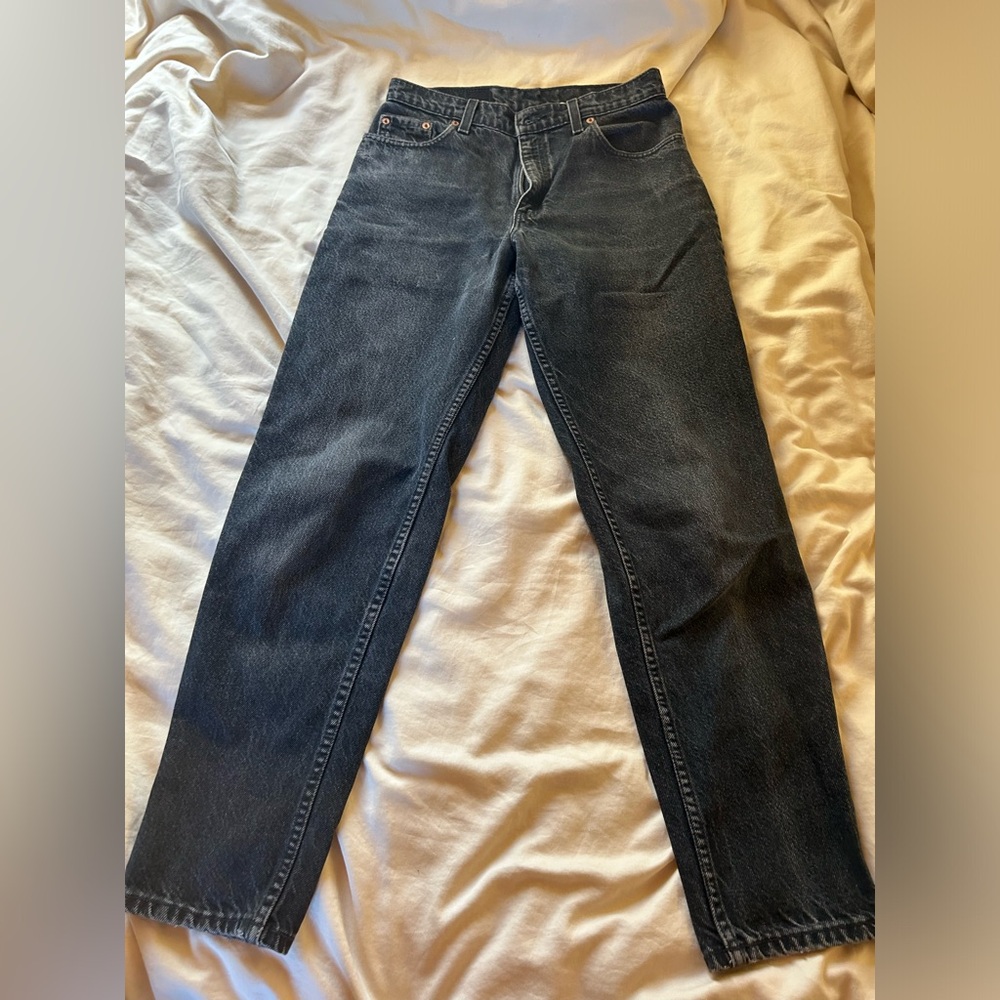 Vintage Levi’s 550 Black Women’s Jeans - Size Medium